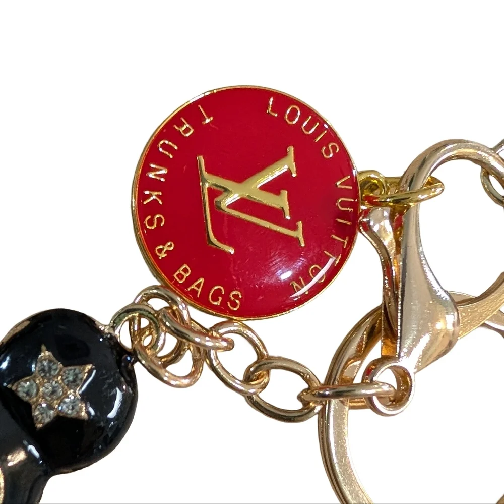 Louis Vuitton Trunks & Bags Charms (2) - Picture 6 of 10
